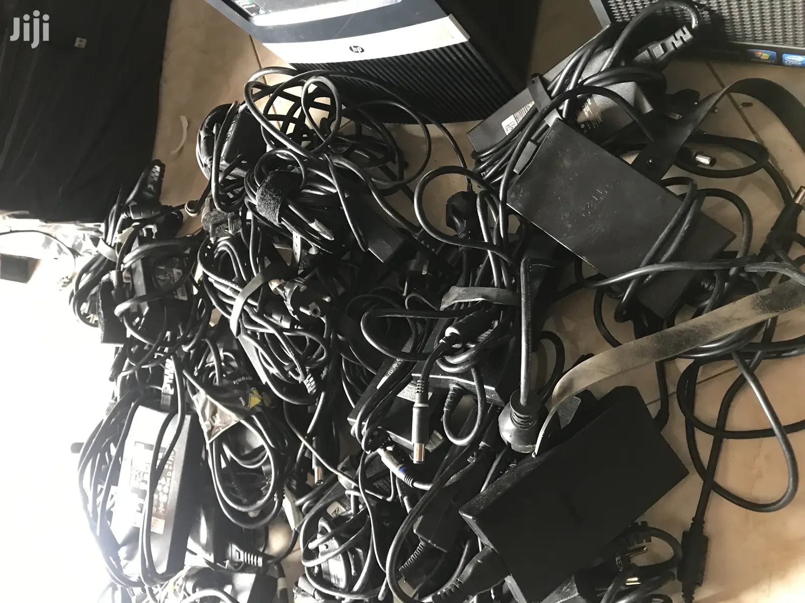 All Kinds Of Original Laptop Chargers