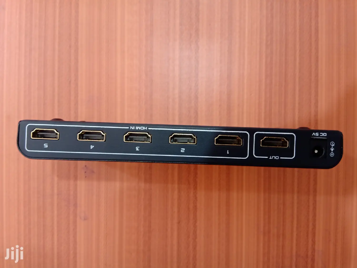 HDMI SWITCH 5 in 1 Out