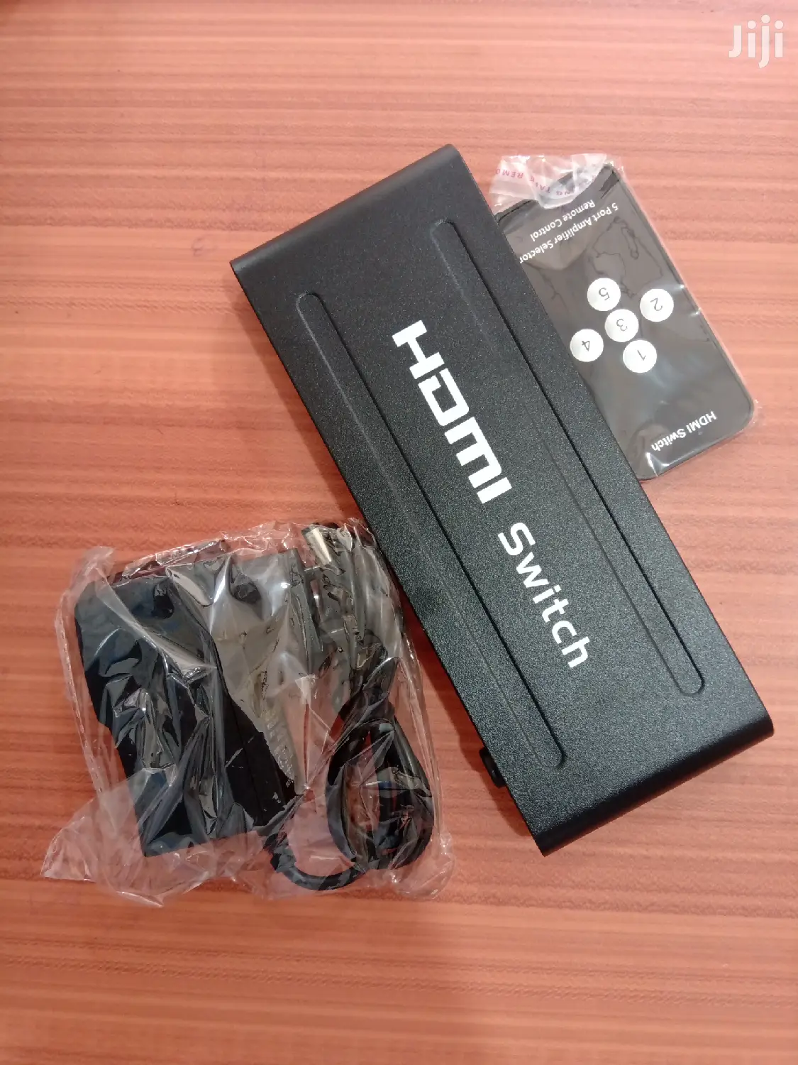 HDMI SWITCH 5 in 1 Out