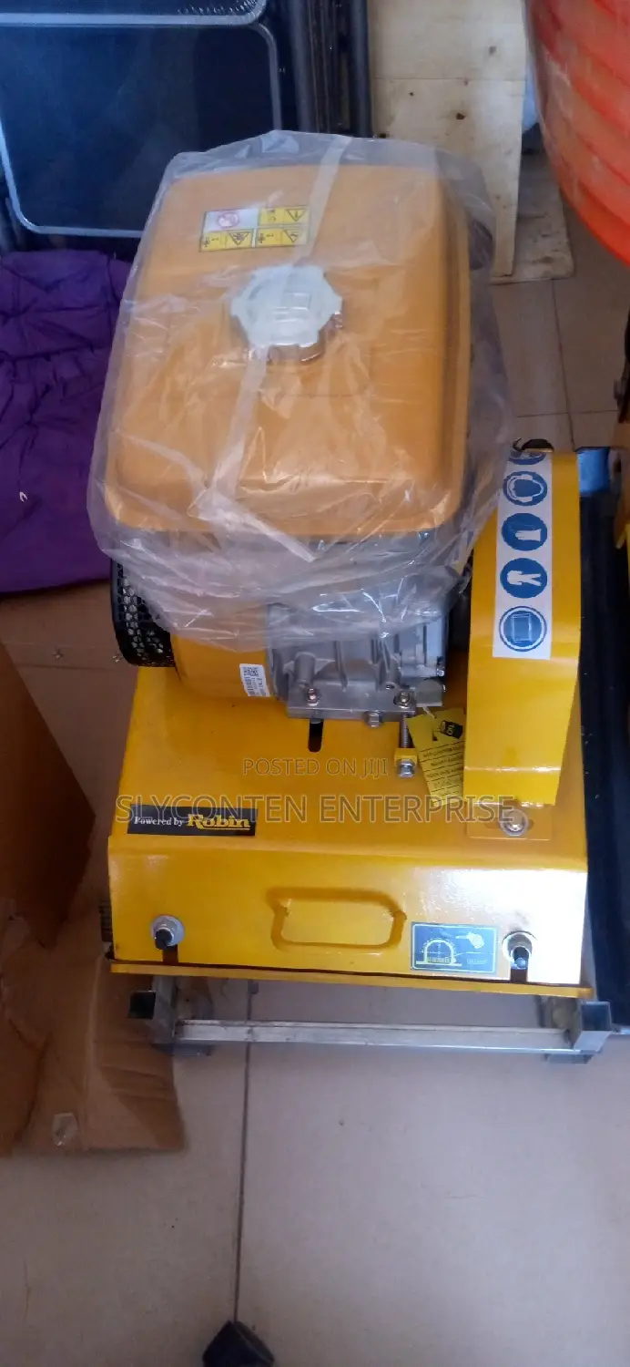 Robin 80kg Compactor