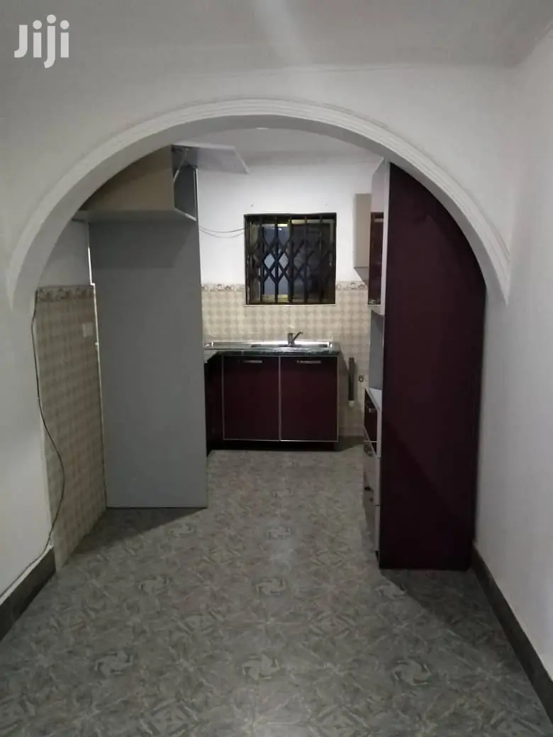 1bdrm Block of Flats in Ga East Municipal for rent
