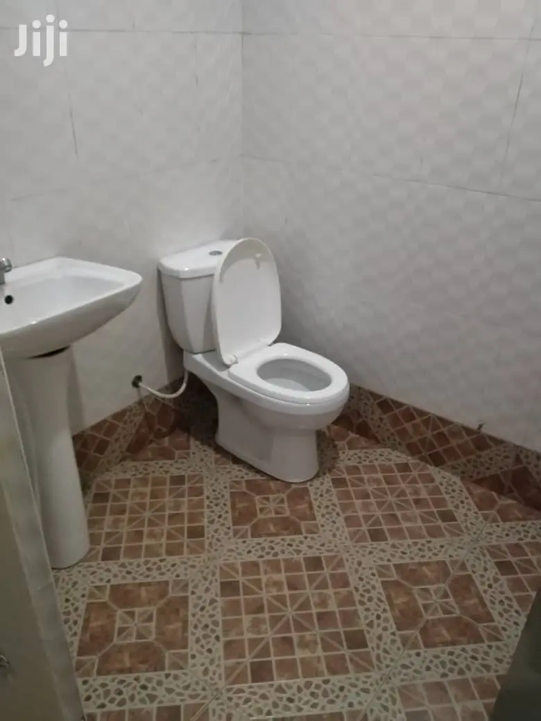 1bdrm Block of Flats in Ga East Municipal for rent