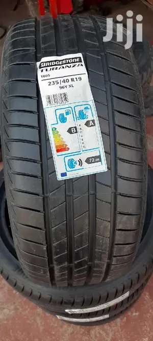 235/40r19 Brdgestone Tires