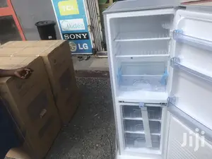 Modern Double Door NASCO 147L Gross Refrigerator
