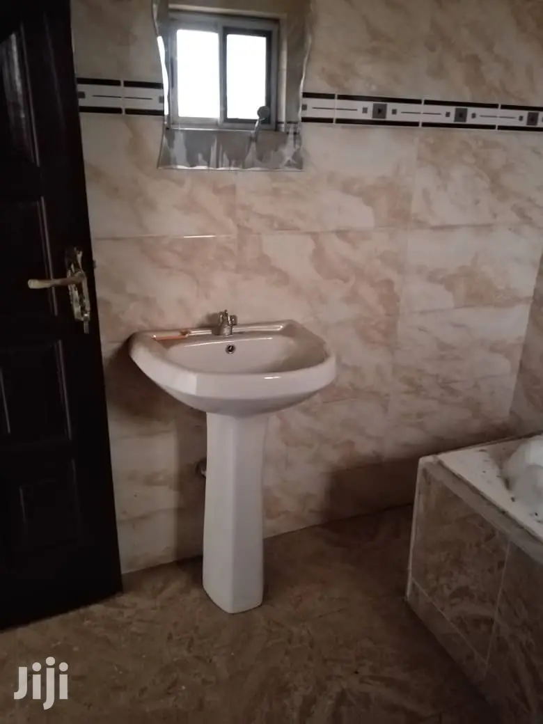 4bdrm House in Ga East Municipal for rent