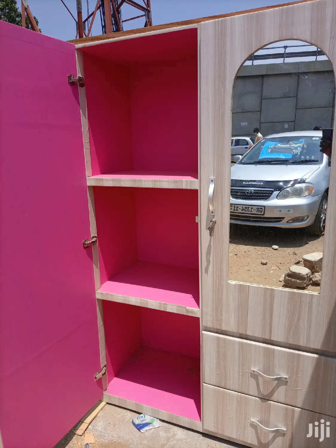 Quality Double Door Wardrobe ❤🖤. Protion