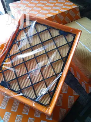 Photo - Ford Fusion Air Cleaner