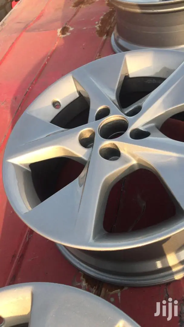 Home Used Rim In All Types And Sizes For All Cars