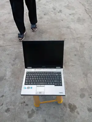 New Laptop Toshiba Tecra R940 2GB Intel Core 2 Duo HDD 160GB