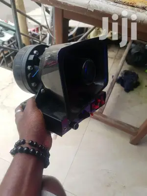 Emergency Siren Machine With High-quality Horns  With Flash Light