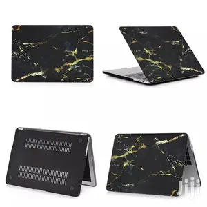 Marble Macbook 3-in-1 Bundle 13” TOUCHBAR