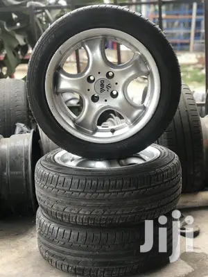 Alloy Rims With Tyres