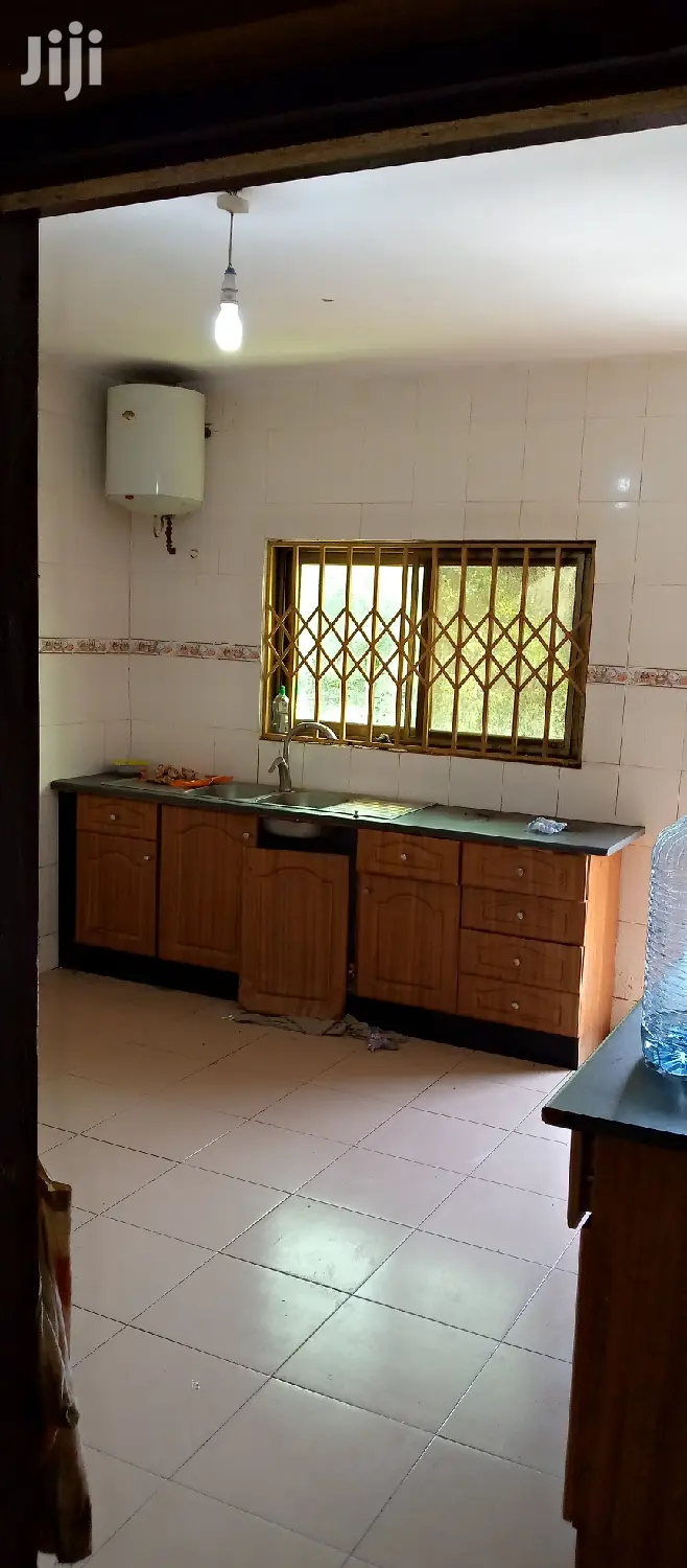 3bdrm Apartment in Ga East Municipal for rent