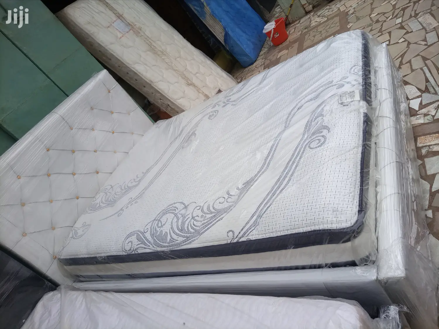 White Quality Queensize Bed. With Mattress 14 Inches