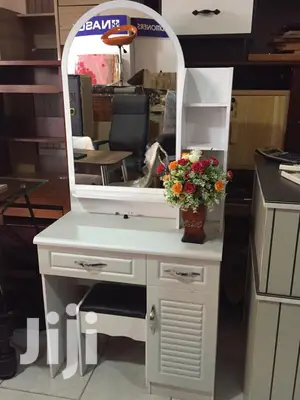 Dressing Mirror With Chair