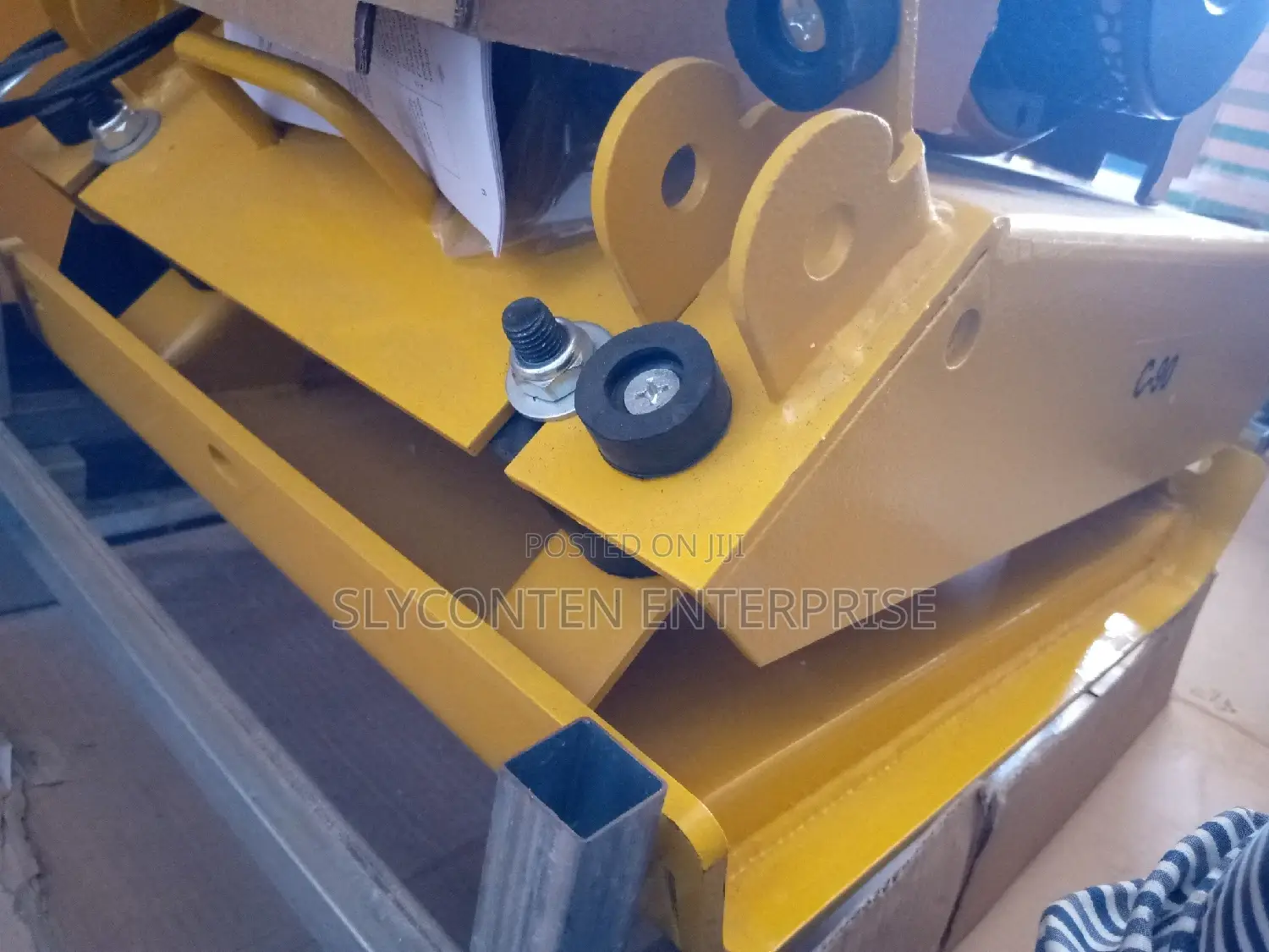 Robin 80kg Compactor