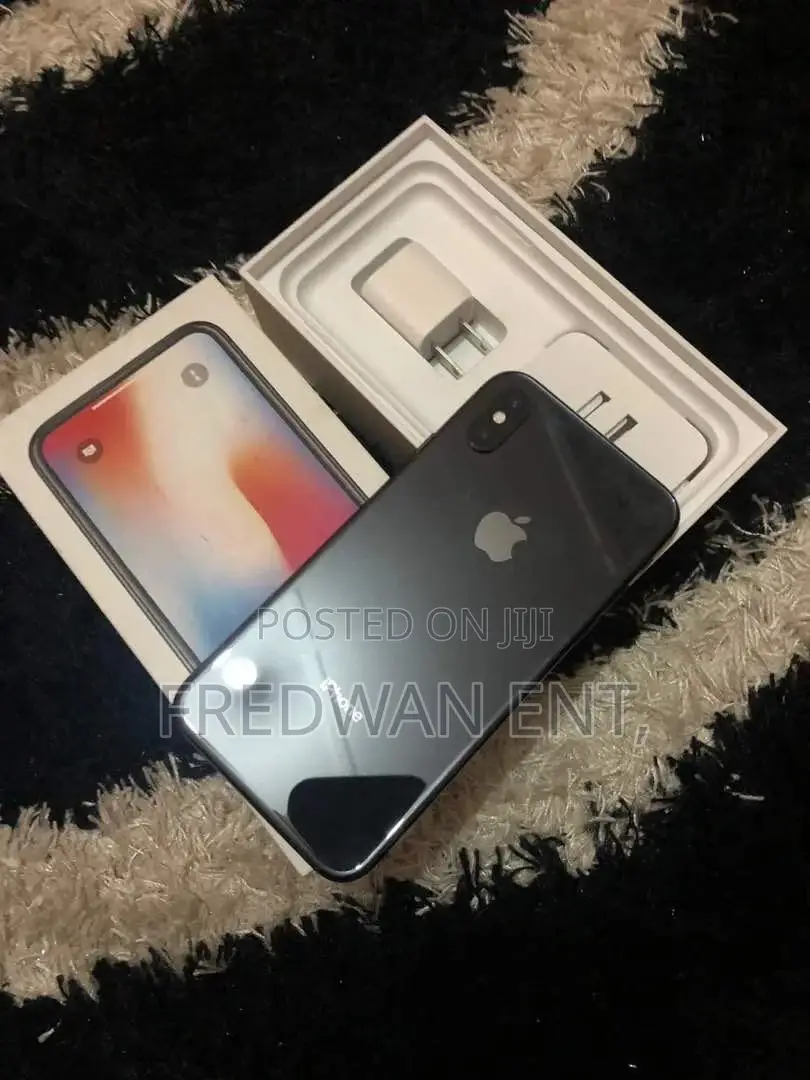 New Apple iPhone X 256 GB Silver
