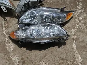 Toyota Corolla 2010 Headlights