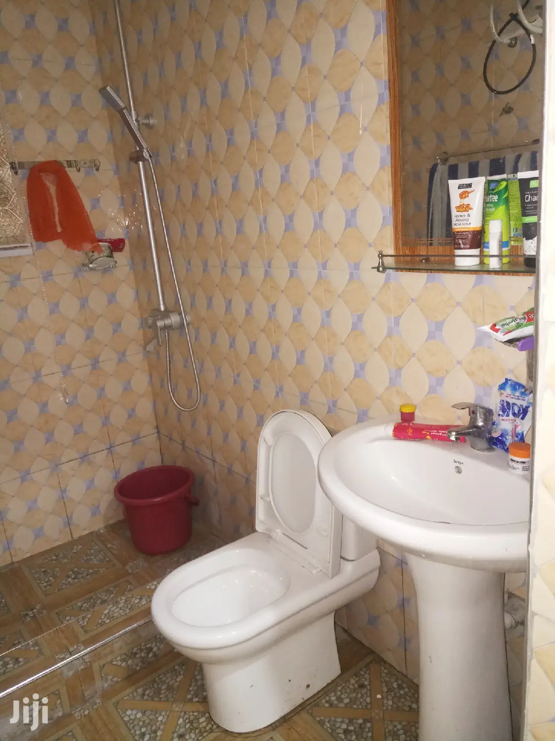 1bdrm Apartment in Dr. Roko, Ablekuma for rent