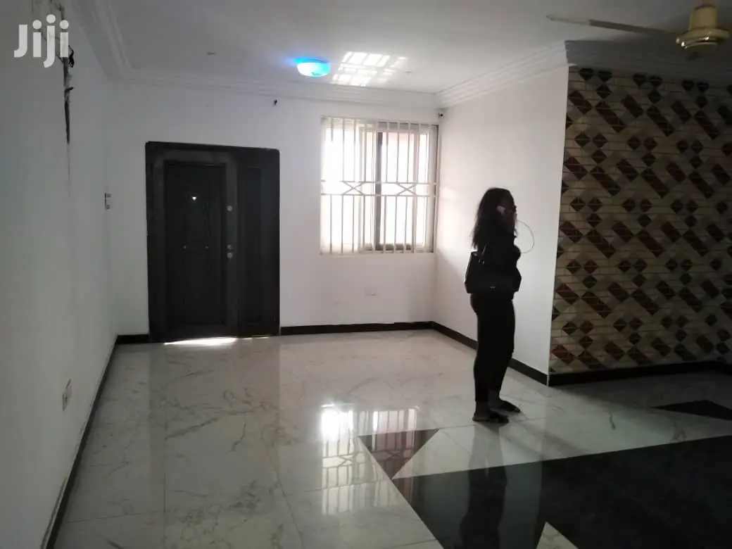 2bdrm Block of Flats in Ga East Municipal for rent