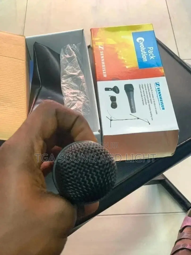 Cord Microphone (SE)