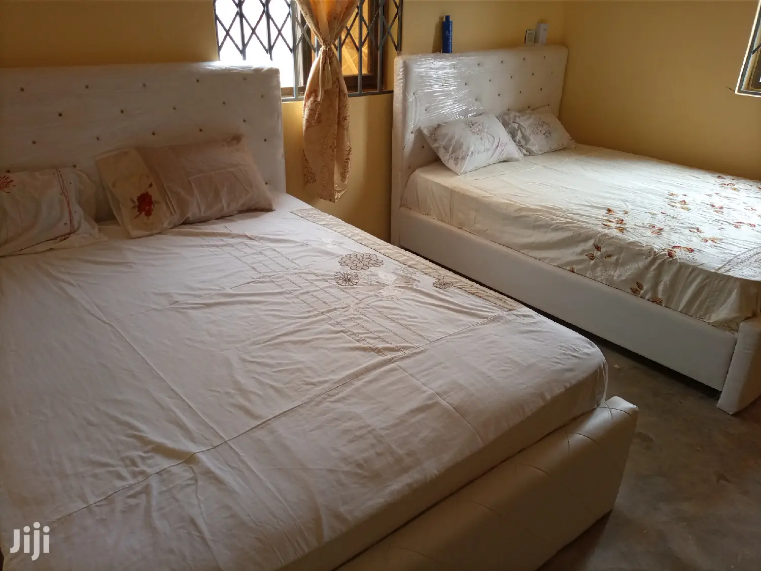 Pure White Double Beds With Mattress for Sell