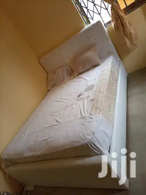 Pure White Double Beds With Mattress for Sell