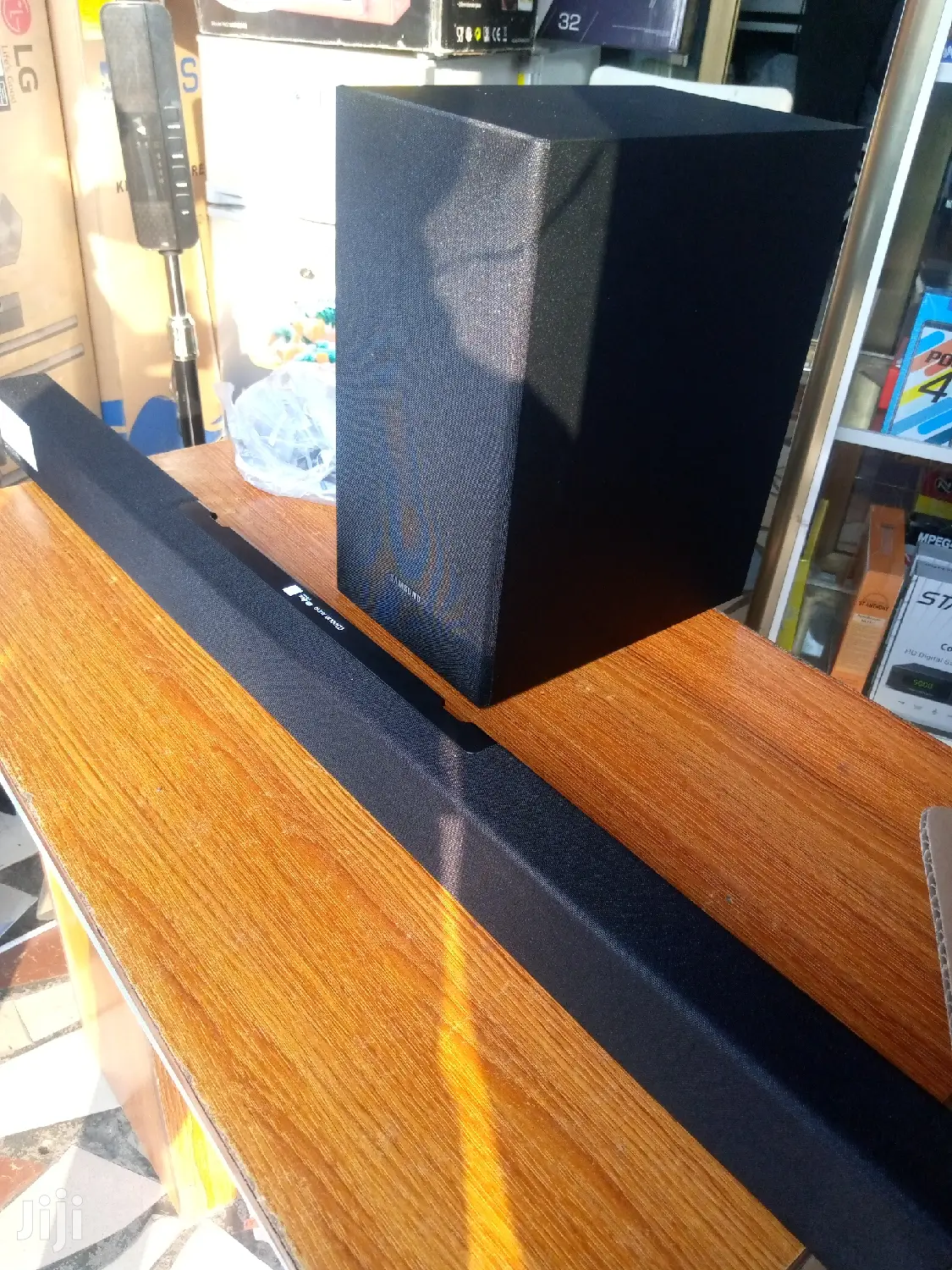 Sound Bar With Wireless Sub Woofer