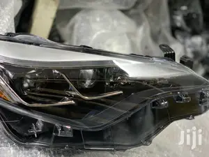 Toyota Corolla 2017-19 Sports Head Lamp Pair