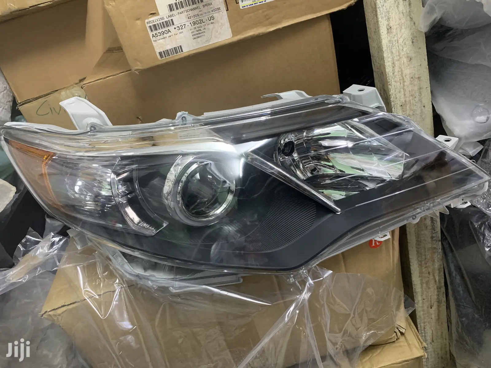 Toyota Camry (Spider) Head Lamp