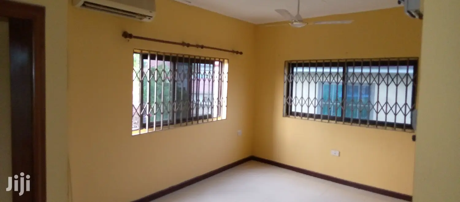 5bdrm House in Ga East Municipal for rent