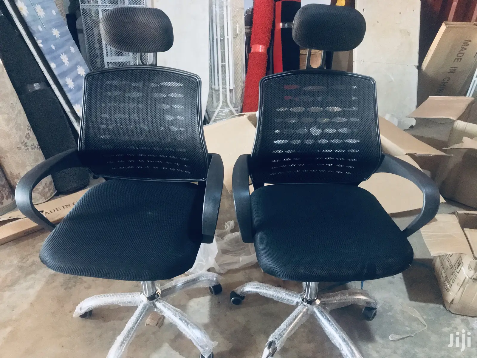Swivel/Office Chair With Head/Neck Rest