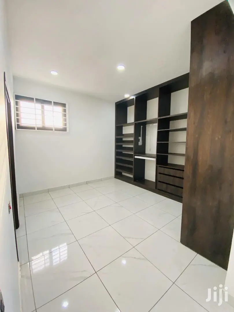6bdrm House in Dr Roko, East Legon for Sale