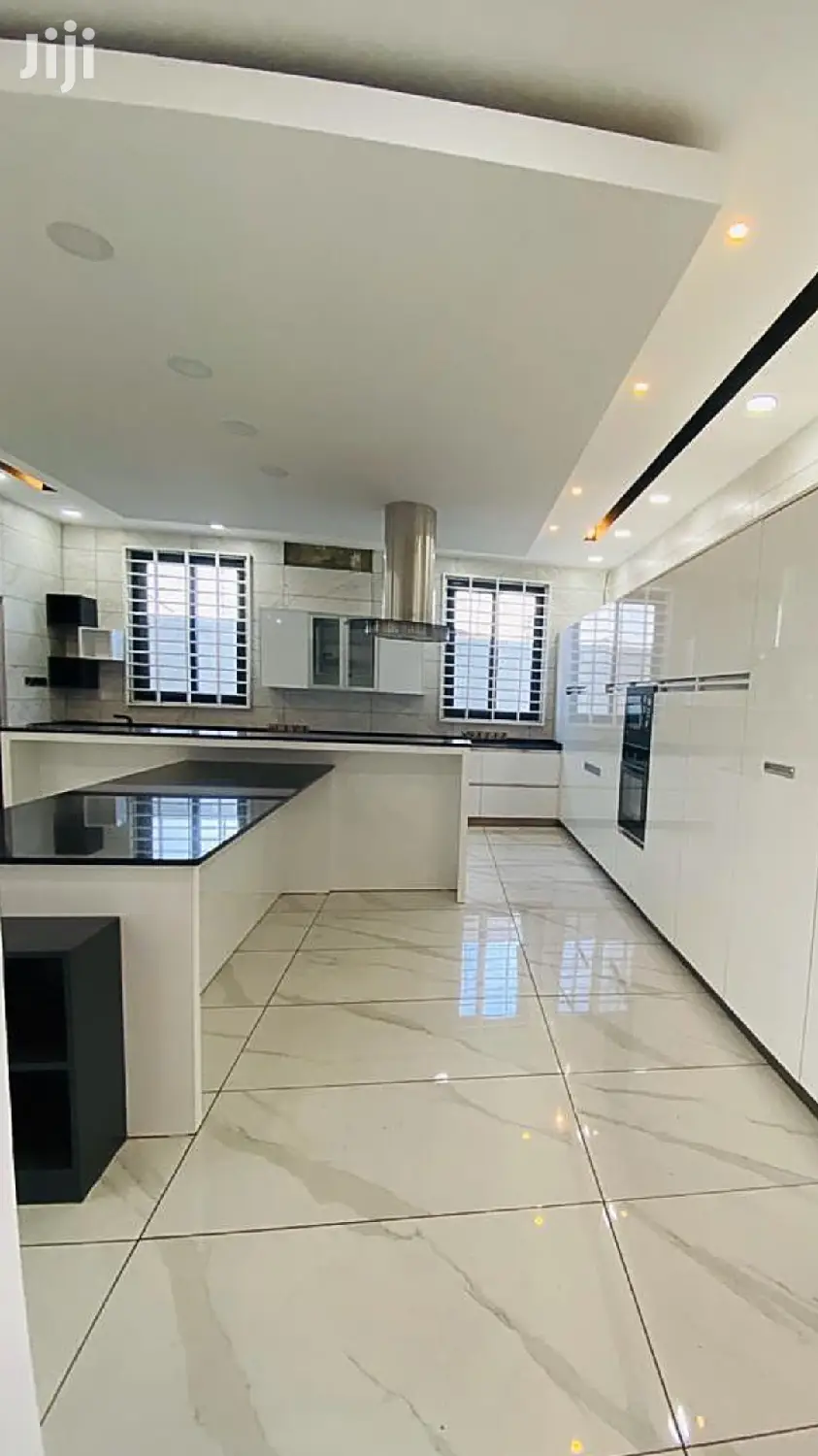 6bdrm House in Dr Roko, East Legon for Sale