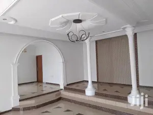 5bdrm House in Dzorwulu for sale