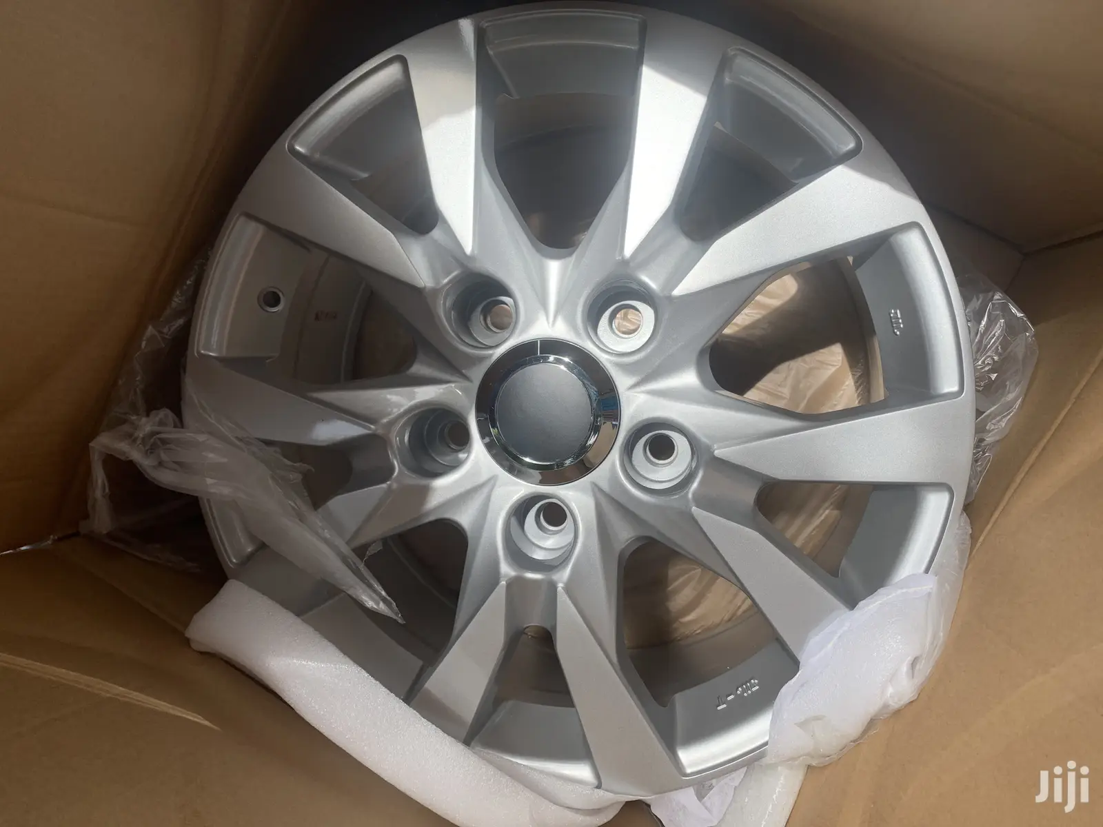 Original Toyota Land Cruser Rim In All Sizes