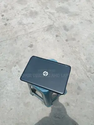 Laptop HP 15-Ra003nia 4GB Intel Celeron HDD 500GB