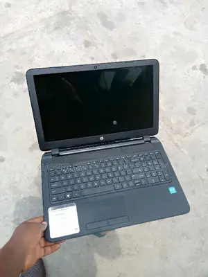 Laptop HP 15-Ra003nia 4GB Intel Celeron HDD 500GB