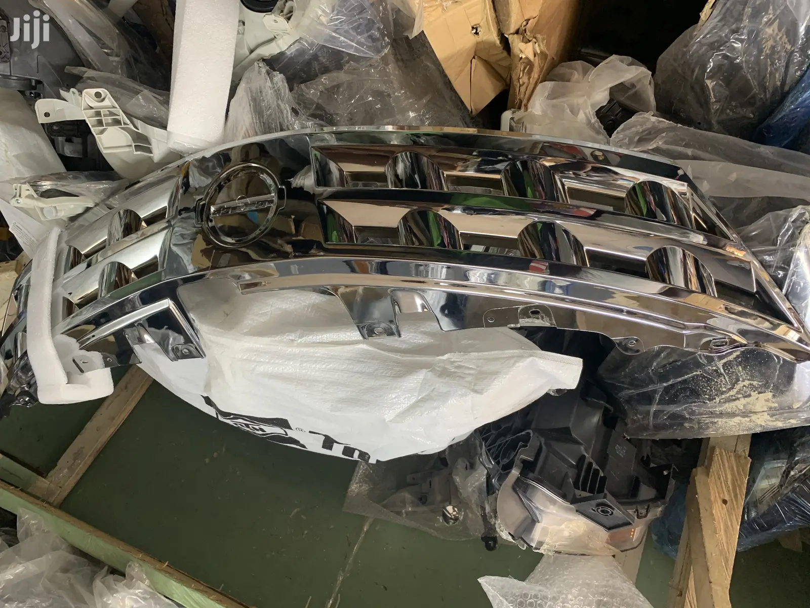 Nissan Murano 2003-2008 Front Grille/Shells