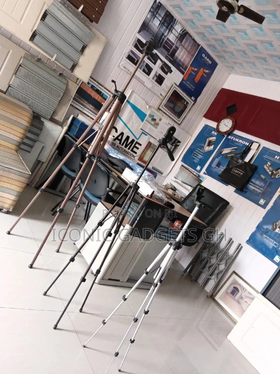 Portable Multipurpose Tripod Available In Different Sizes