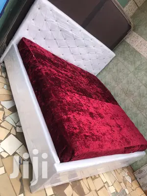 Quality Kingsize Bed With Matress ❤🖤🤍. Free Delivery