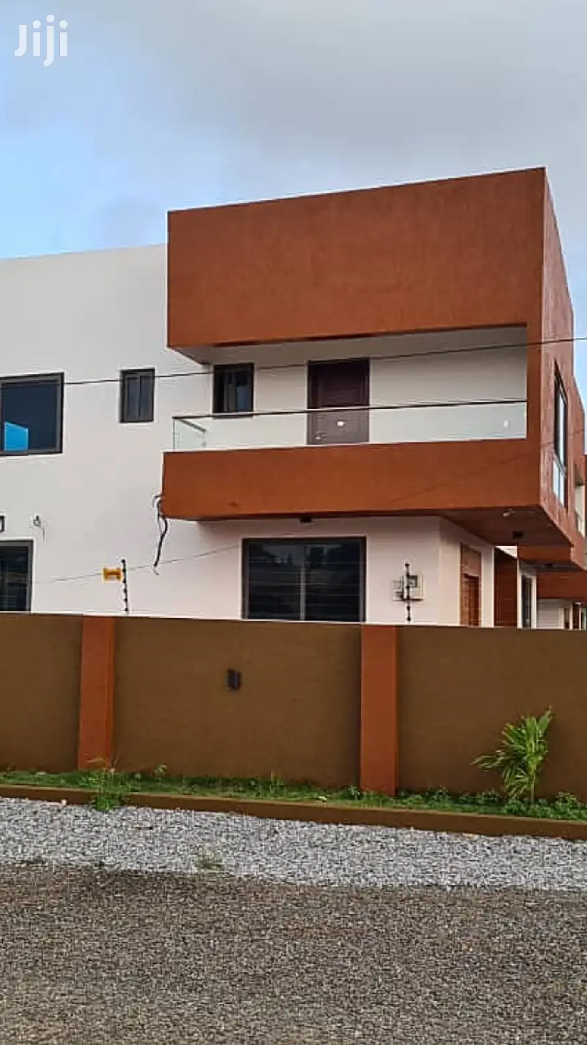 4bdrm House in East Legon for sale