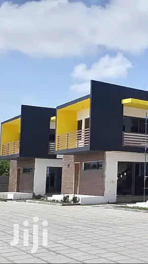 4bdrm House in Abelemkpe for sale