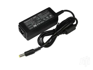 Hp 19v 1.58a Small Adapter Yellow Pin 4.0*1.7