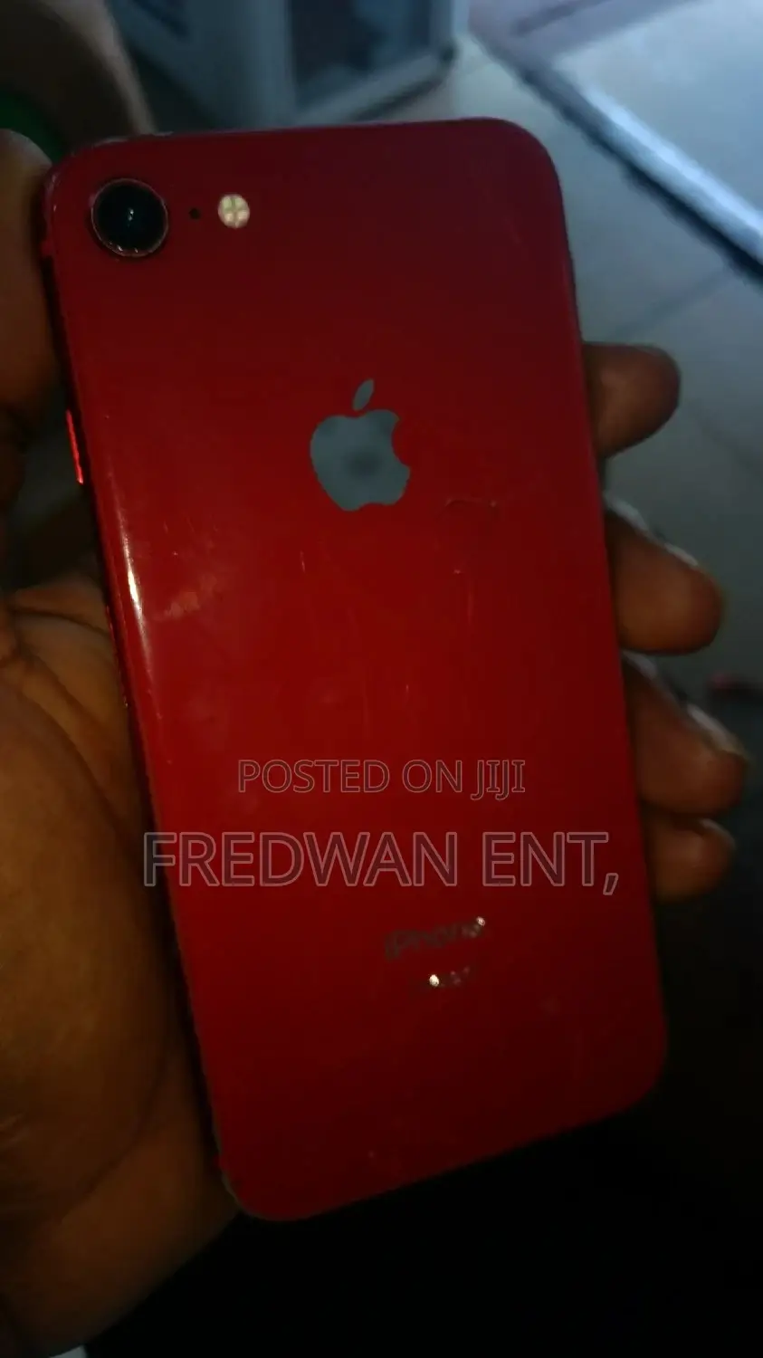 Apple iPhone 8 64 GB Red