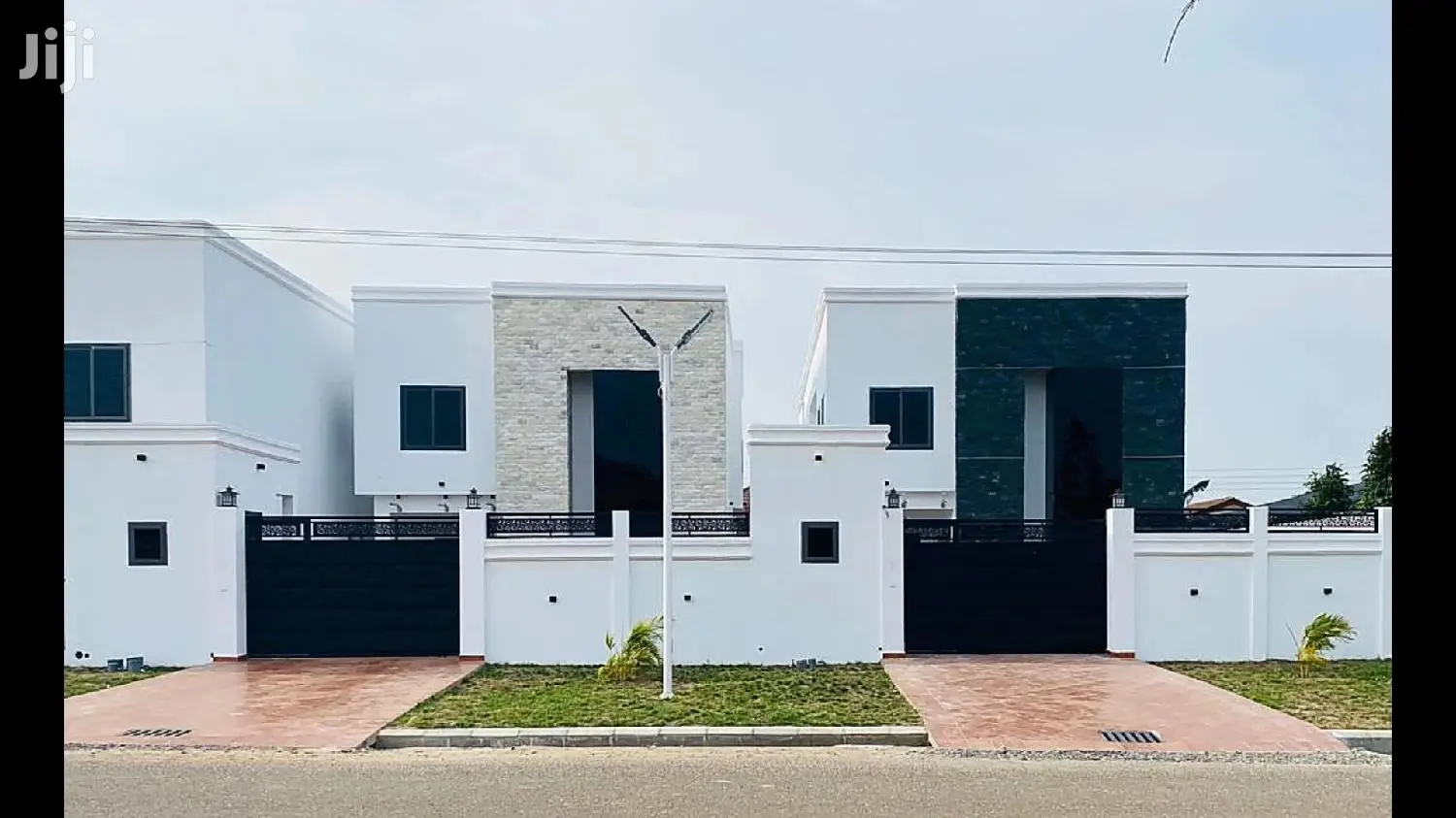 Neat 6 Bedroom House For Sale In Tema