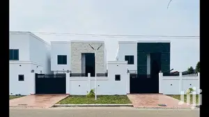 Neat 6 Bedroom House For Sale In Tema