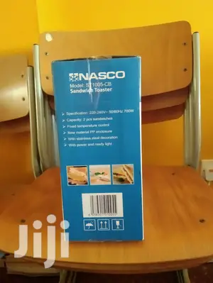 Nasco 700W Sandwich Toaster