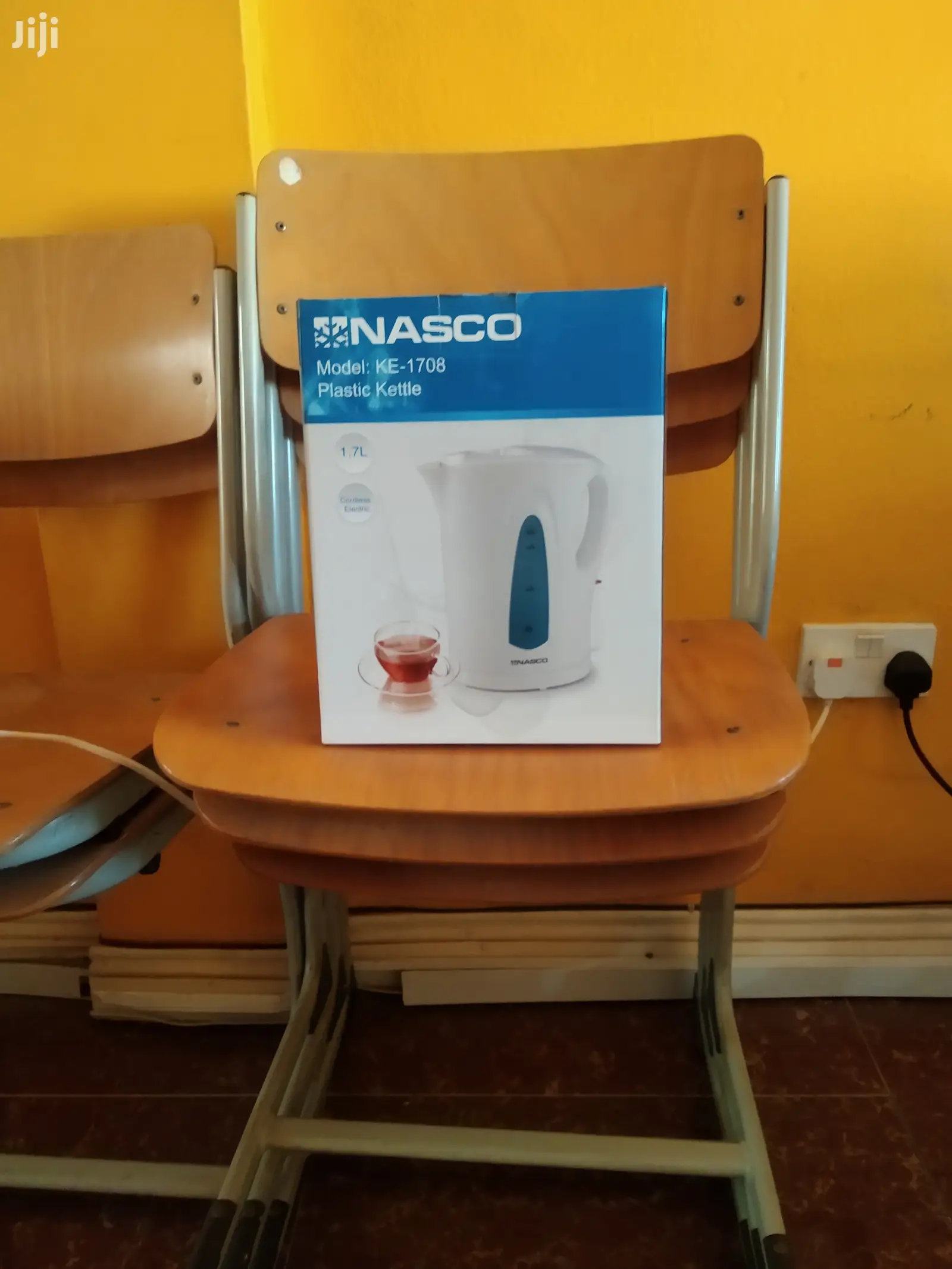 Nasco 1.7ltr Plastic Kettle