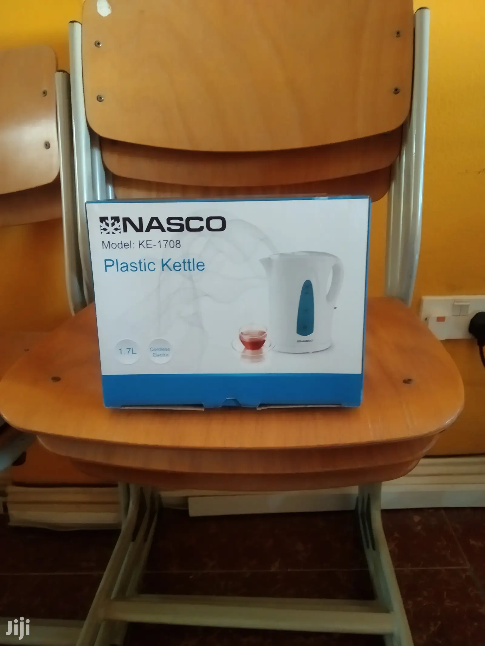 Nasco 1.7ltr Plastic Kettle